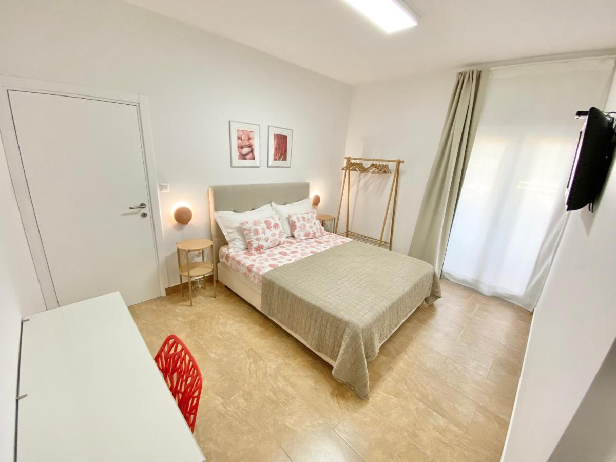 Mamma Mia Apartments-City Center Hvar Town Kültér fotó